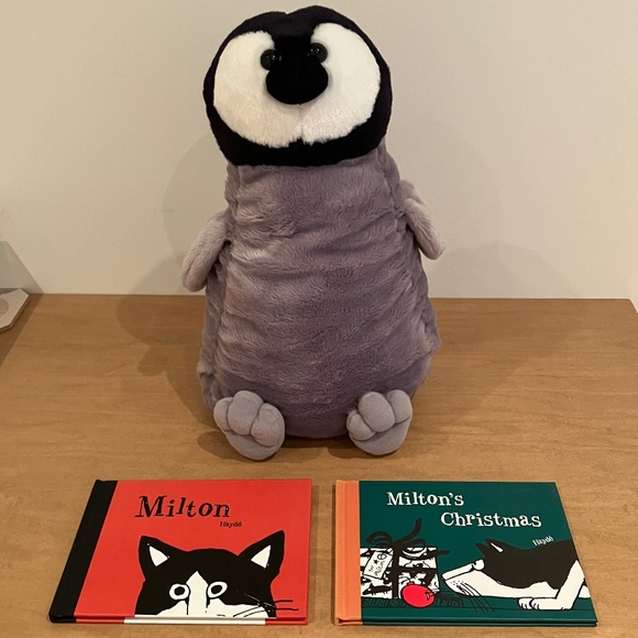 Plush Toy and Children’s Books x 2 - Picture 1 of 9